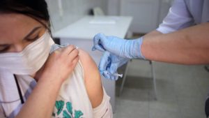 В Украине хотят ввести обязательную вакцинацию против COVID-19