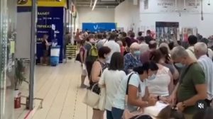 В Запорожье изменят график работы центров массовой вакцинации