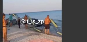 В Кирилловке устанавливают сети от медуз (ВИДЕО)