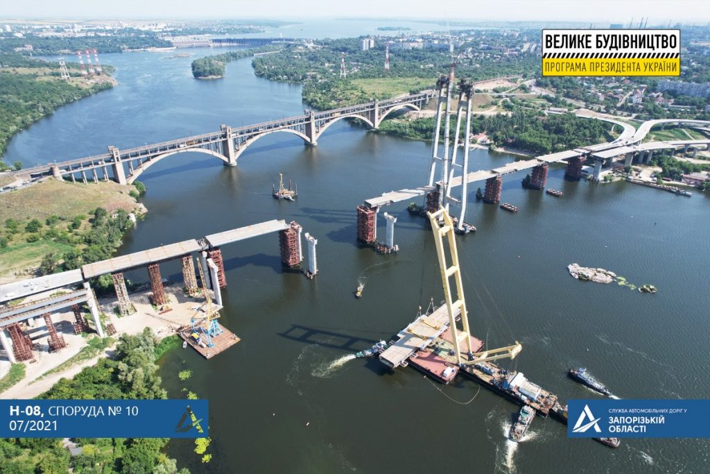 «Онур» задолжал миллиард за материалы на строительстве мостов в Запорожье