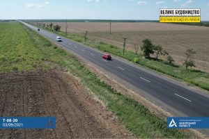 Ремонт дороги на Кирилловку завершился вместе с курортным сезоном: сколько продержится трасса (ФОТО)