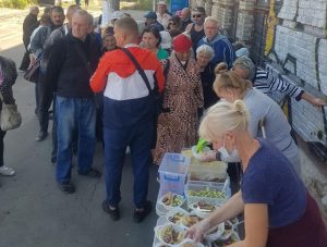 В Запорожье малоимущим предлагают бесплатные обеды и приглашают присоединиться к акции (ФОТО)