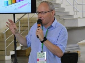 На генетическом уровне: запорожский врач рассказал, как выбросы влияют на детей и что изменит эту ситуацию