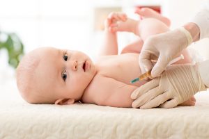 Для младенцев и старших: что известно о новых вакцинах для детей