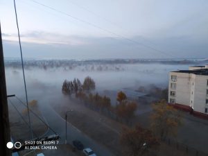 В Запорожье микрорайон “утонул” в тумане: в сети показали ФОТО