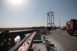 В Запорожье уже можно увидеть зачаток второй части вантового моста (ФОТО)