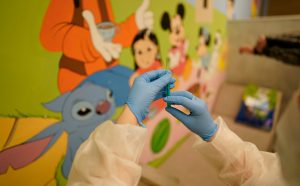 В МОЗ опубликовали приказ по вакцинации детей от 12 лет: какой препарат от COVID-19 будут колоть