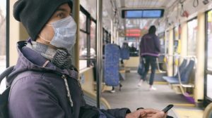 Как невакцинированным запорожцам ездить в другую область со следующей недели: сколько это стоит