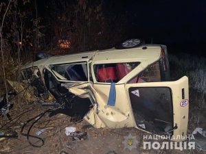 Под Запорожьем в ДТП погибли и пострадали несовершеннолетние пассажиры и водитель (ФОТО)