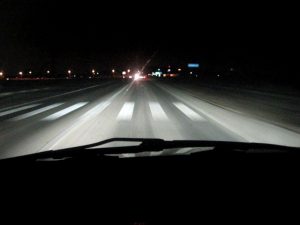 Ночью на трассе под Запорожьем три человека пострадали в ДТП (ВИДЕО)
