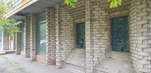В Запорожье мэрия выставила на аукцион бывшее помещение отделения “Ощадбанка” (ФОТО)