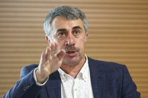 “Вреднее всего, что можно только придумать” – Комаровский о кашах, которые не советует покупать