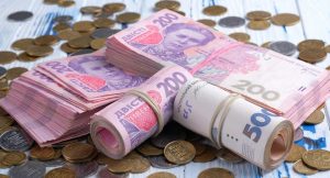 Кто из украинцев получит 100 тысяч гривен помощи с 1 января