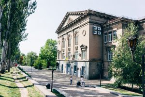 Первый корпус ЗНУ ранее был мужской гимназией: как он выглядел 100 лет назад (ФОТО)