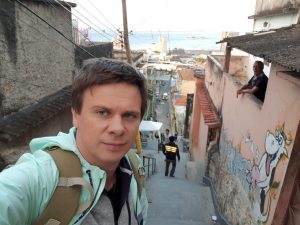 Путешественник Дмитрий Комаров совершил прыжок с высоты Запорожье (ВИДЕО)
