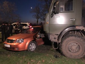 Военный КамАЗ протаранил Chevrolet в Запорожской области: есть пострадавшие (ФОТО)