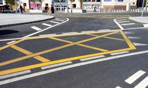 На дорогах Украины появилась новая разметка: для чего она нужна