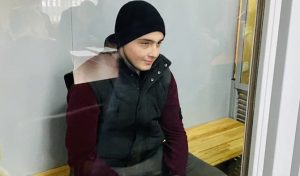 Смертельное ДТП в Харькове: “мажор” в зале суда улыбался и нахамил дочери погибшего (ВИДЕО)