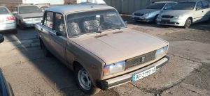 В Запорожье продали с аукциона “Жигули” 36-летней давности: участники торгов совершили 7 ставок (ФОТО)
