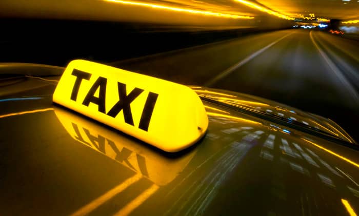 В Украине таксистов обяжут установить кассовые аппараты в авто