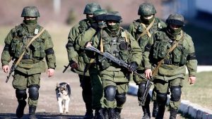 Глава Минобороны прокомментировал введение военного положения в Украине