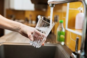 Как теперь платить за воду по новым правилам: изменения Кабмина
