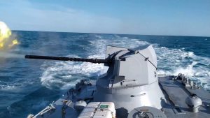 Война учений: В Азовском море образовалась многослойная “каша” ВМС Украины и РФ (КАРТА)