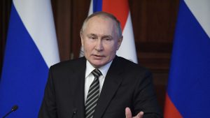 “Путина заставят сесть за стол переговоров. Осталось продержаться 7-10 дней”, – мнение