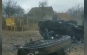 Жители Васильевки показали сожженную технику оккупантов (ВИДЕО)