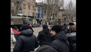 Как в Запорожской области местные жители отгоняют оккупантов (ВИДЕО)