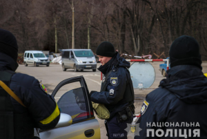 Запоріжцям нагадали, як поводити себе на блокпостах (ПРАВИЛА ПОВЕДІНКИ)