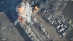 Гори, гори ясно: эффектное видео ликвидации российского танка