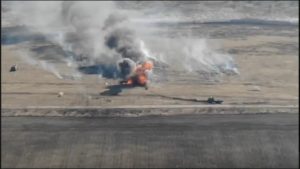 Видео разбитой российской колонны, в которой шел ЗРК “Бук”