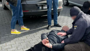 4500 доларів за втечу з України: викрито нелегальний канал міграції чоловіків за кордон