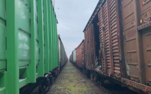 На Запоріжжі та Дніпропетровщині ДБР знайшло близько 900 російських та білоруських вагонів