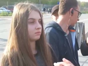 Девушка из Мариуполя рассказала, как женщины выживали на “Азовстали” и как косо смотрели на них оккупанты (ВИДЕО)
