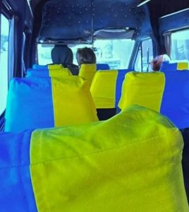 В оккупированном Мелитополе заметили патриотичную маршрутку (ФОТО)