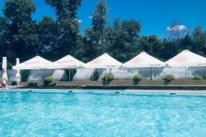 Сегодня в Запорожье открылись бассейны под открытым небом «Кон-Тики» и Pool&Beach ﻿(ФОТО)