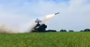 Запорізькі оборонці ефективним пуском ЗРК “ОСА” знищили безпілотник рф “Орлан-10” (ВІДЕО)