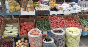 В сети опубликовали цены на овощи и фрукты в оккупированной Кирилловке под конец июня (ВИДЕО)