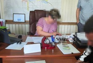 Растратила 400 тысяч: глава сельсовета нанесла ущерб бюджету в Запорожском районе (ФОТО)