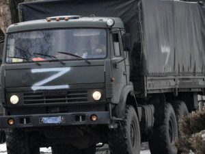 На Запоріжжі вантажівка окупантів протаранила мікроавтобус: шукають свідків (ФОТО)