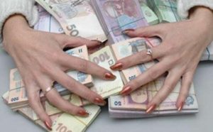 У Запоріжжі шахраї залишили собі 400 тисяч, які збирали “на ЗСУ” (ФОТО)