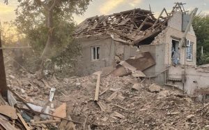 У мережі показали відео, записане під час ранкового обстрілу передмістя Запоріжжя