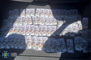 “Авто для ЗСУ”: мешканці Запоріжжя вибудували прибуткову “схему” (ФОТО)