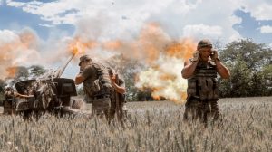 Американський дипломат спрогнозував затяжну війну в Україні: триватиме і навесні, і влітку 2023 року
