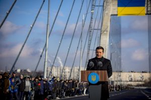 Жителі Запоріжжя зібрали достатньо підписів: Зеленський має відреагувати на сморід