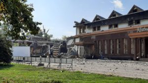 Старух з місця обстрілу у Запоріжжі розказав про наслідки атаки (ФОТО, ВІДЕО)