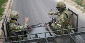 Військовий оглядач назвав ключові “вузли” оборони в Луганській області, які ворог не залишить до останнього (КАРТА)