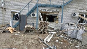 Старух показав наслідки нічного обстрілу Запоріжжя (ФОТО)